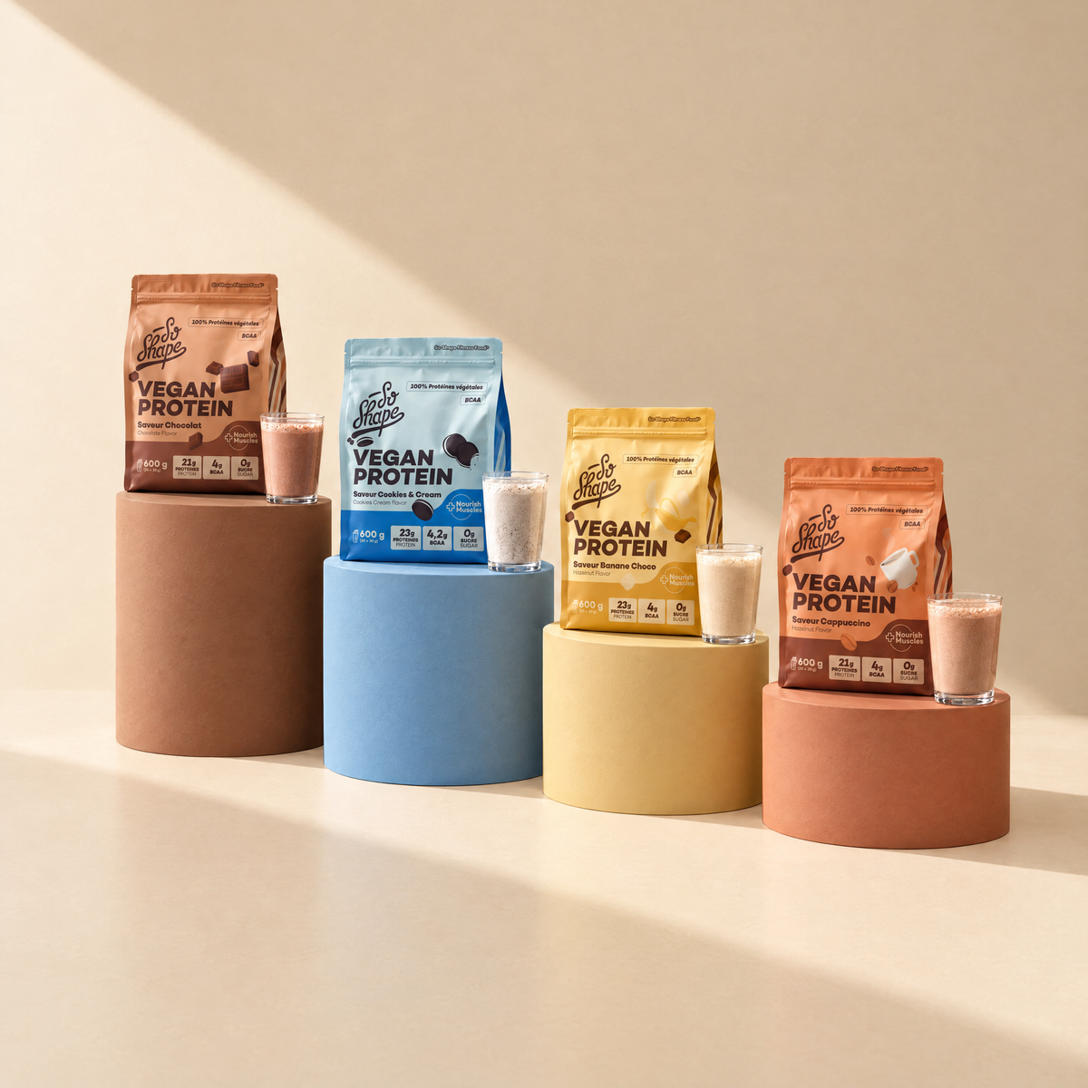 Les quatre saveurs Vegan Protein : Chocolat, Cookies & Cream, Banane Choco et Cappuccino